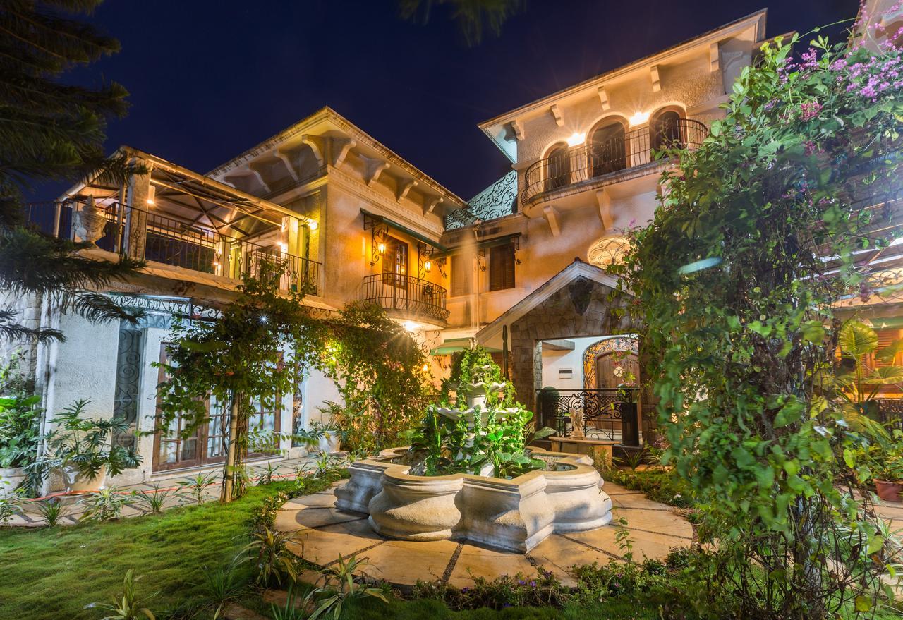 Bella Vista By Stayvista - A Haven With Lush Green Surroundings, Zen Garden, Quirky Decor & A Inviting Swimming Pool Lonavala Kültér fotó